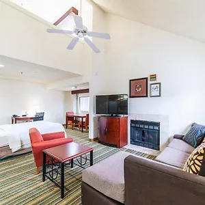 https://metro-phoenix-loft-sleeps-6.hotelsofphoenix.com